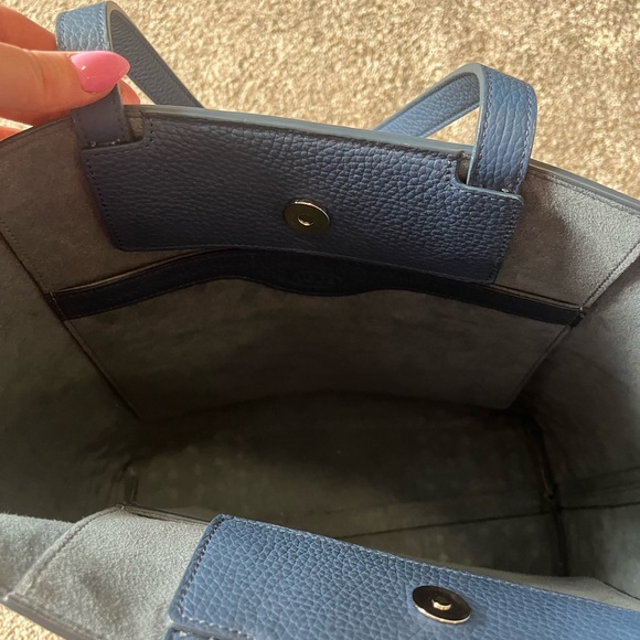 Tod’s Gommino Tote Blue. EUC - Picture 9 of 10